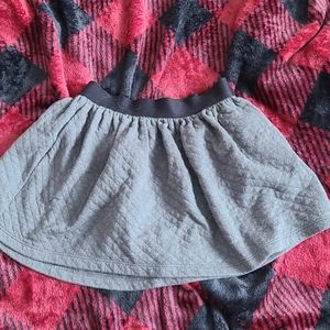 ⚘4 for $24⚘ Baby Gap Quilted Gray Skirt- 3t